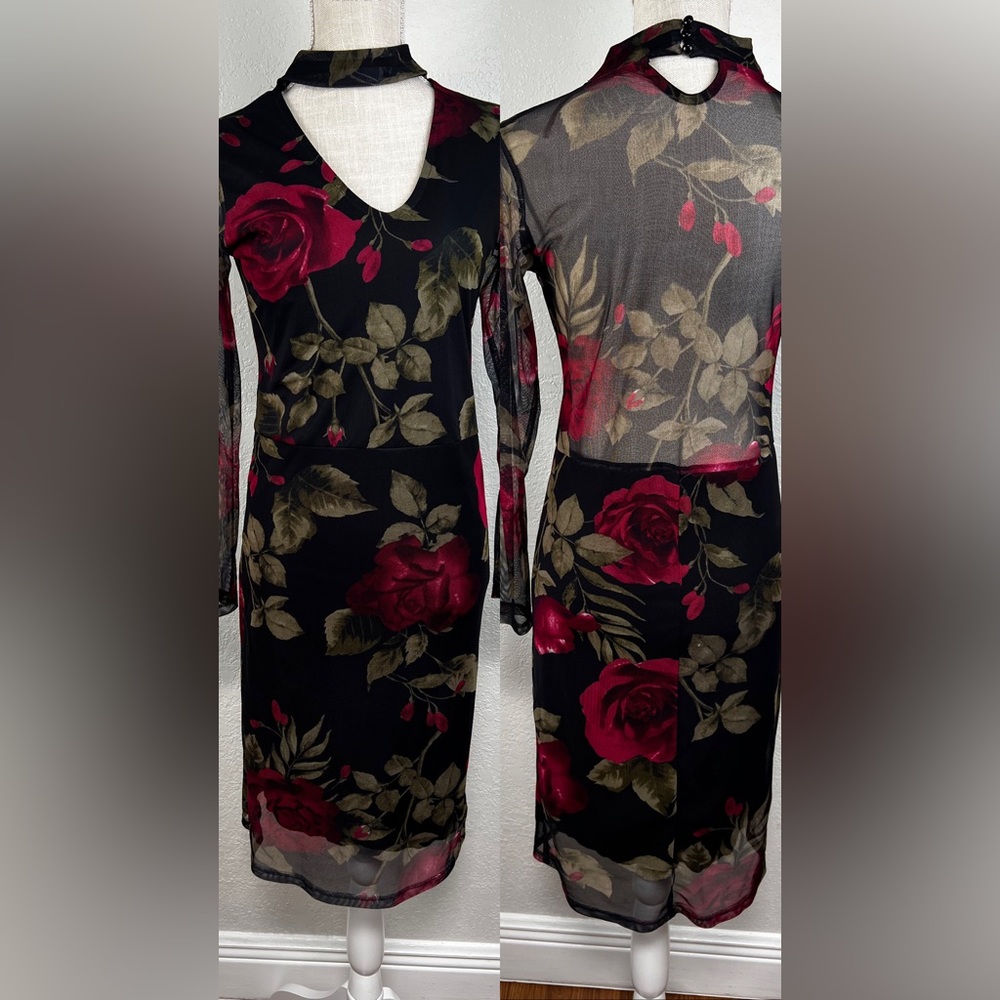 Dress with flowery fabric in medium size